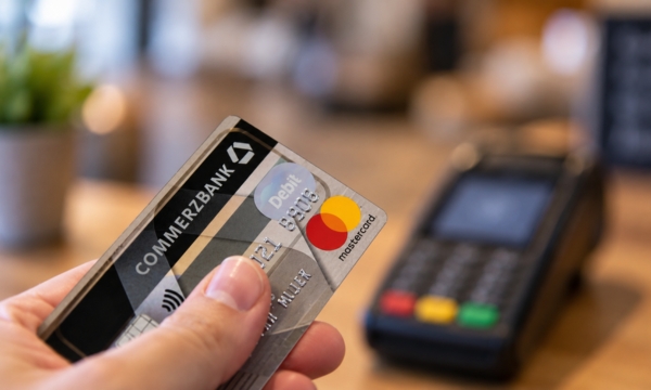 Commerzbank-visa-card-(Source-Google)